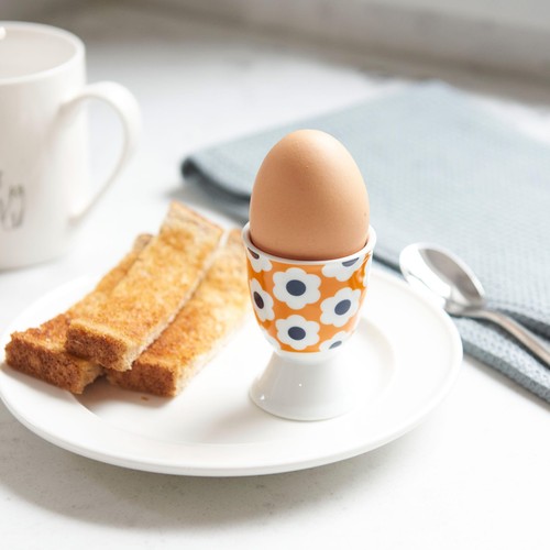 KitchenCraft Retro Flower Spot Porcelain Egg Cup thumbnail 4