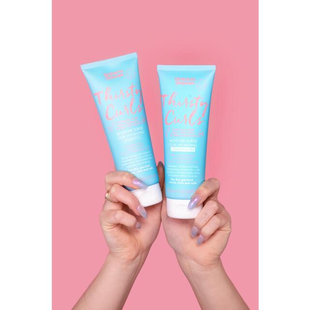 Umberto Giannini Thirsty Curls Curl Hydrating Conditioner thumbnail 3