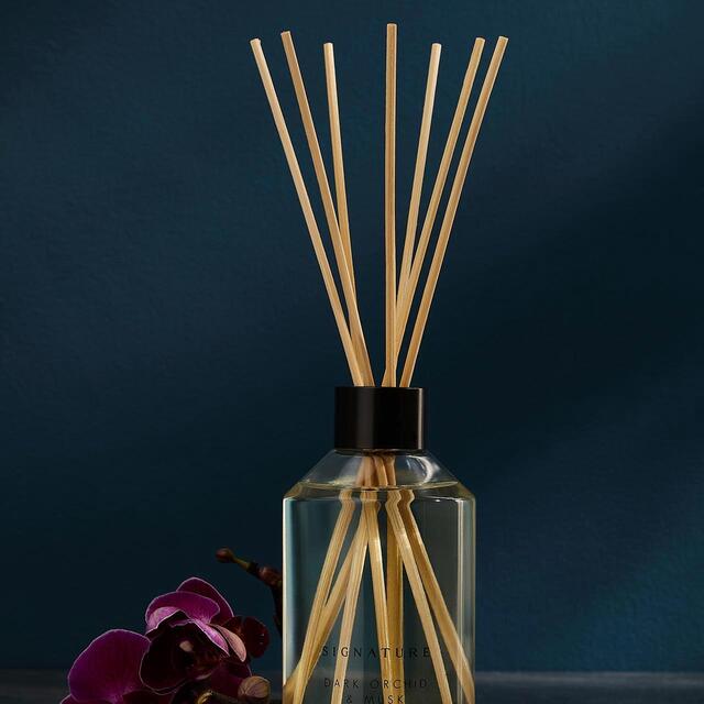 M&S Signature Dark Orchid & Musk Diffuser thumbnail 2