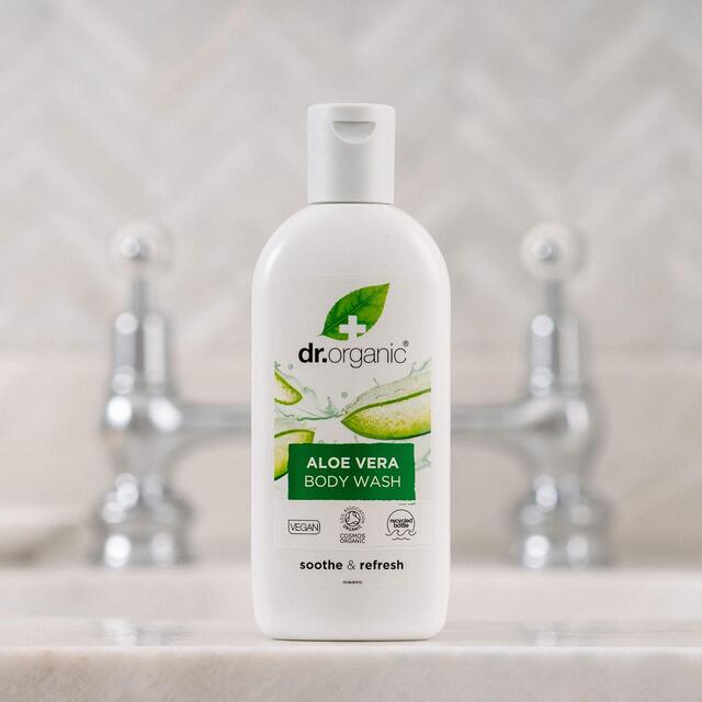 Dr Organic Aloe Vera Body Wash thumbnail 6