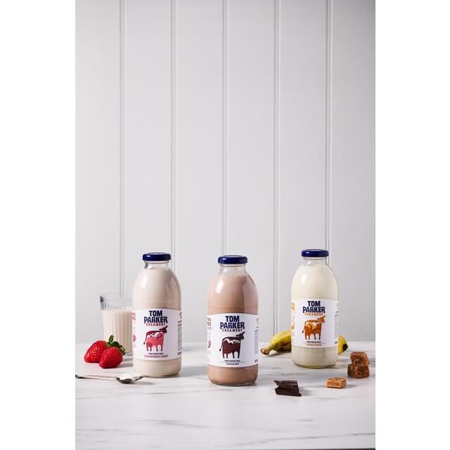 Tom Parker Creamery Strawberries & Cream Flavoured Milk thumbnail 5