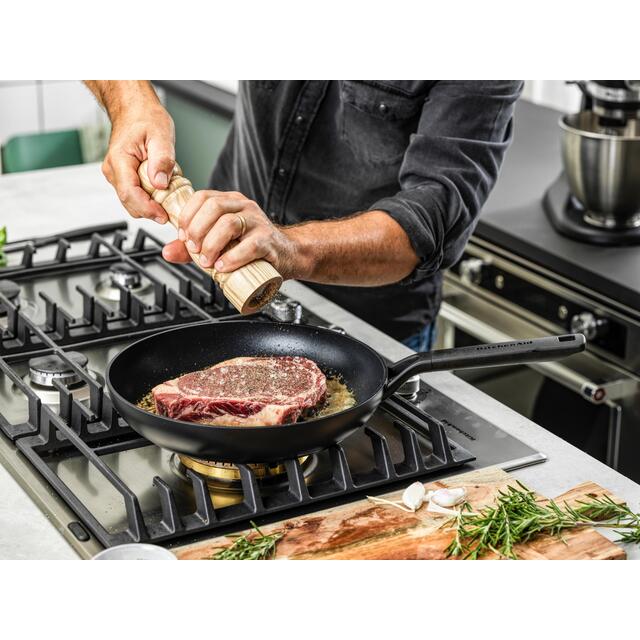 KitchenAid Classic Forged Ceramic Non-Stick 24cm Frying Pan thumbnail 8