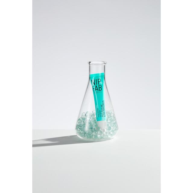 Nip+Fab Hyaluronic Fix Extreme 4 Multi Blur Line & Pore Perfecter thumbnail 4