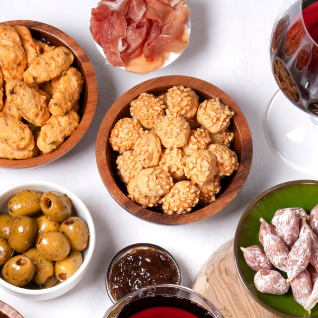 Buiteman Gouda Cheese Biscuit Crumbles thumbnail 2