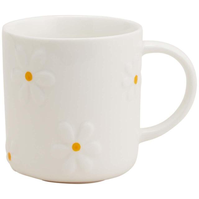 M&S Embossed Daisy Mug Cream