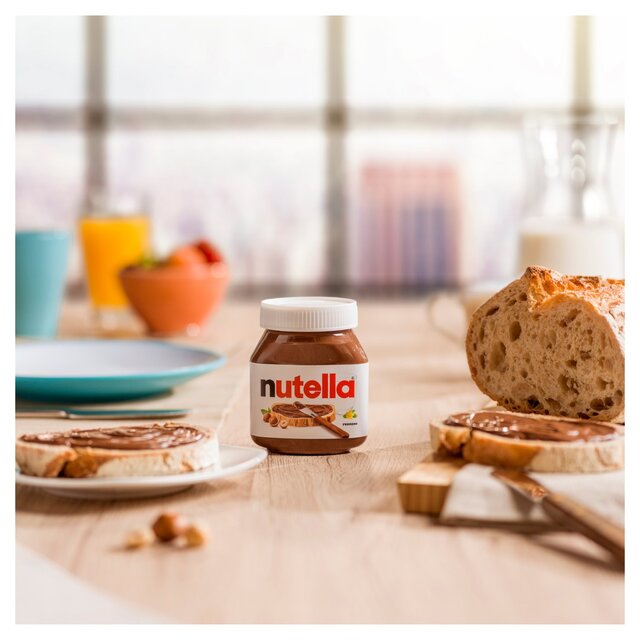 Nutella Hazelnut Chocolate Spread thumbnail 8
