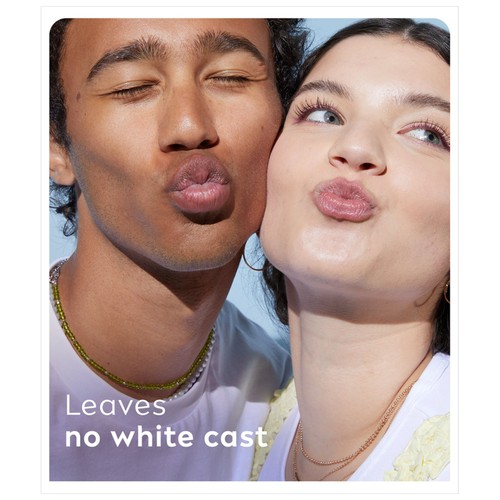 NIVEA Sun Protect Lip Balm SPF50 thumbnail 2