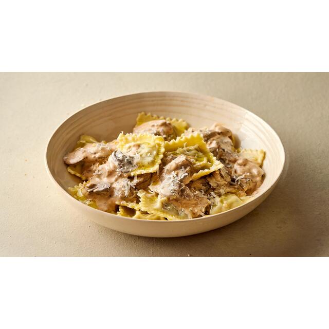 Pasta Evangelists Mushroom Sauce thumbnail 3