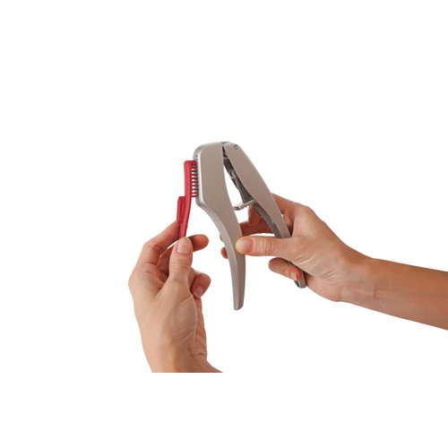 Zyliss Susi 3 Garlic Press, Silver thumbnail 6