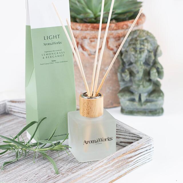 AromaWorks Reed Diffuser Lemongrass & Bergamot thumbnail 2