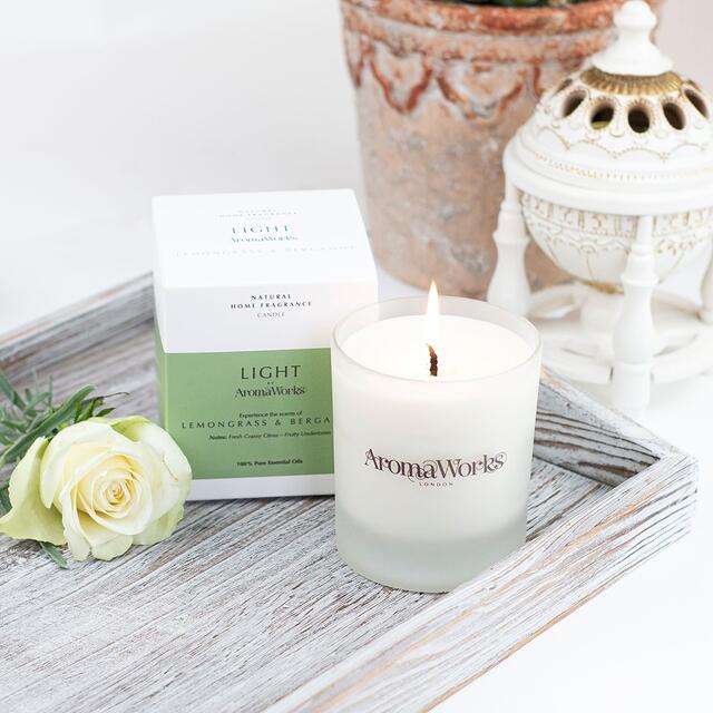 AromaWorks Candle Lemongrass & Bergamot thumbnail 5