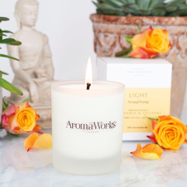 AromaWorks Candle Mandarin & Vetivert thumbnail 2