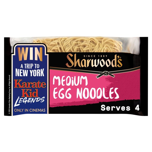 Sharwoods Medium Egg Noodles