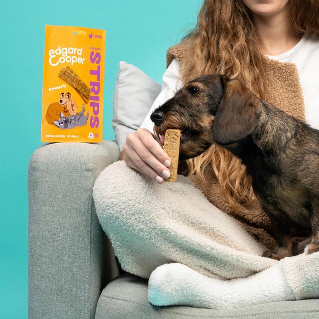 Edgard & Cooper Fresh Dog Treats Strips Adult Grain Free Turkey & Chicken thumbnail 5
