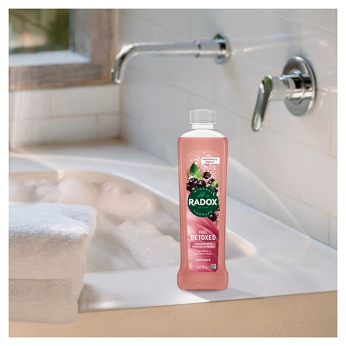 Radox Feel Detoxed Bath Soak thumbnail 4