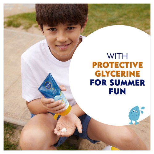 NIVEA SUN Kids Protect & Play Ultra SPF 50+ Sun Cream thumbnail 3
