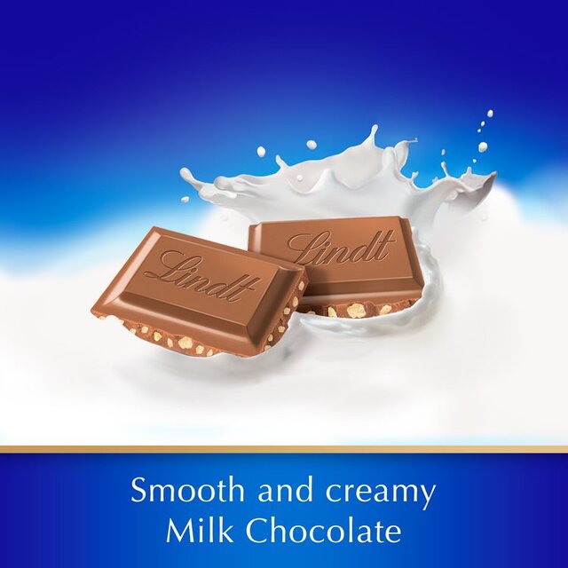 Lindt Classic Recipe Crispy Milk Chocolate Bar thumbnail 6