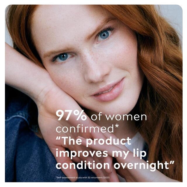 NIVEA Lavender Overnight Lip Balm thumbnail 4