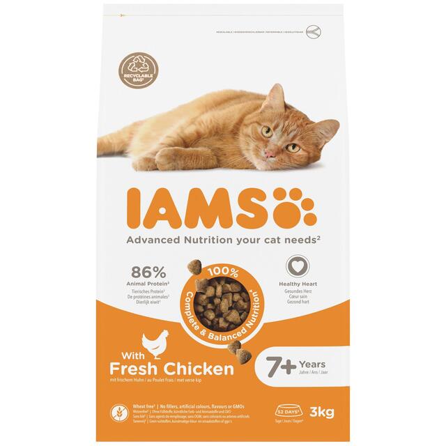 IAMS 7+ Years Senior Dry Cat Food Chicken thumbnail 2