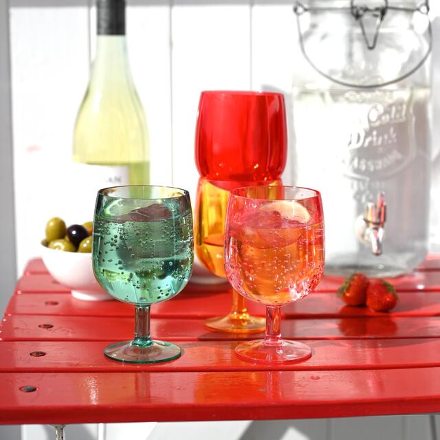 Summerhouse Strawberries & Cream Stacking Wine Glass Picnic Set thumbnail 4