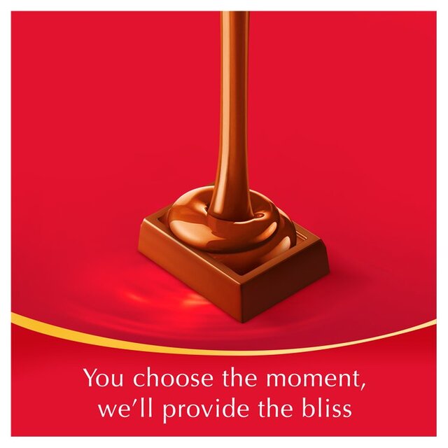 Lindt Lindor Milk Chocolate Bar thumbnail 2