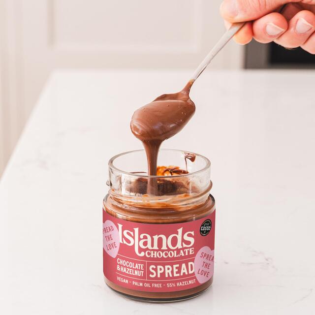 Islands Chocolate & Hazelnut Spread thumbnail 4