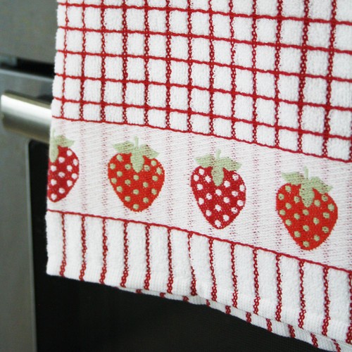 Poli-dri Jacquard Strawberries Tea Towel  thumbnail 3