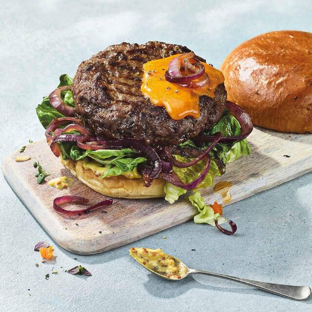 M&S 2 Fully Loaded Steak Burgers thumbnail 3