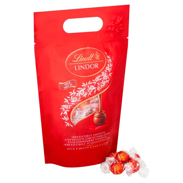 Lindt LINDOR Milk Chocolate Truffles Bag
