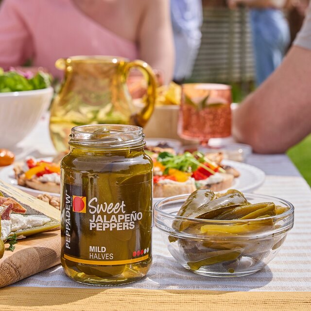 Peppadew Sweet Jalapeno Peppers in brine - Mild Halves thumbnail 4