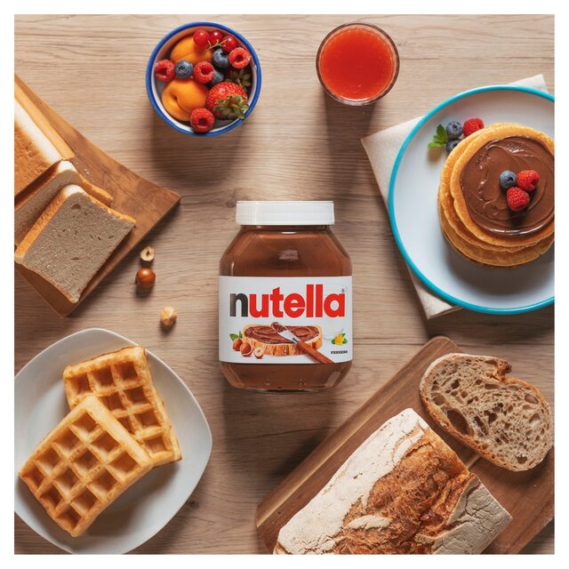 Nutella Hazelnut Chocolate Spread thumbnail 9