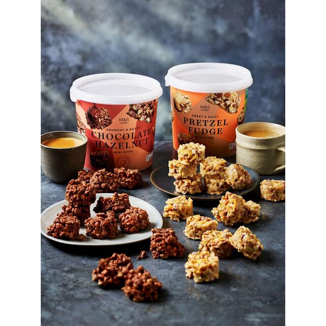 M&S Chocolate Hazelnut Mini Bites thumbnail 3