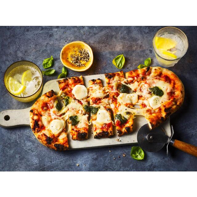 M&S Collection Ultra Thin Margherita Pizza thumbnail 3