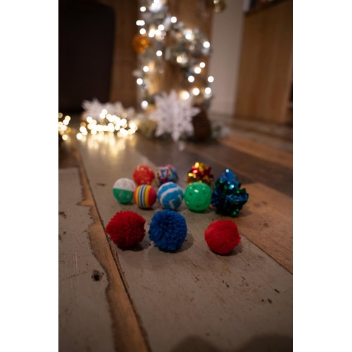 Catkins Cat Play Pack Assorted Ball Toys thumbnail 2