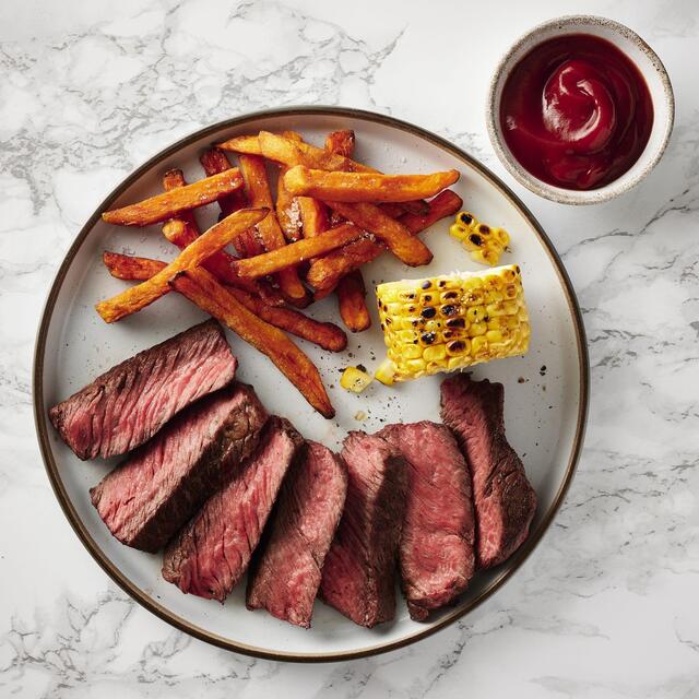 Canvin and Gunner British Beef Denver Chuck Steak thumbnail 4