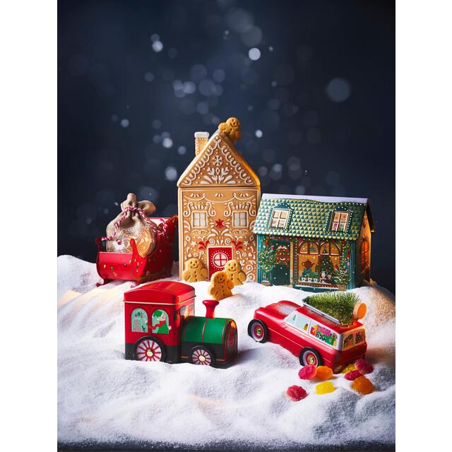 M&S Solid Milk Chocolate Presents Sleigh thumbnail 2