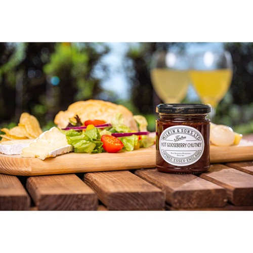Tiptree Hot Gooseberry Chutney thumbnail 6