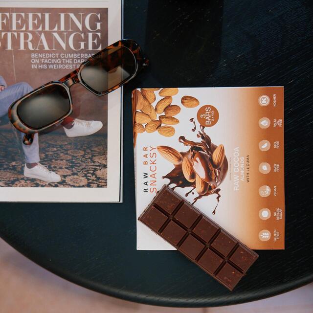 Snacksy Raw, Vegan, Alternative Chocolate Bar - Almond & Lucuma thumbnail 6
