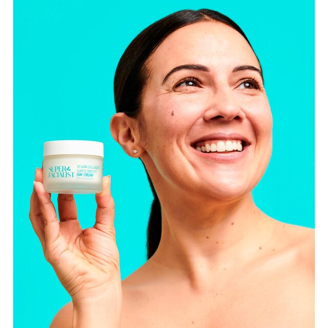 Super Facialist Vegan Collagen Super Smooth Day Cream thumbnail 4