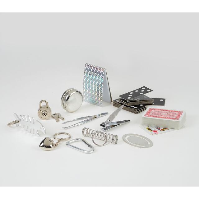 Silver Tree Flakes Christmas Crackers thumbnail 2