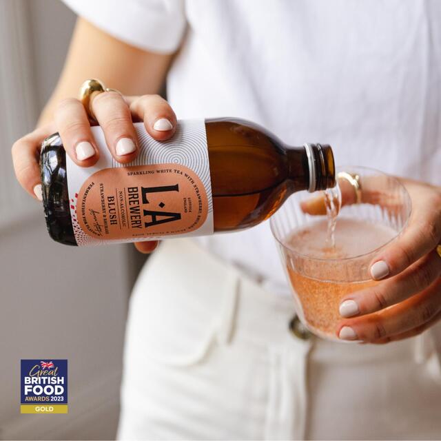 LA Brewery Blush Strawberry and Rhubarb thumbnail 2