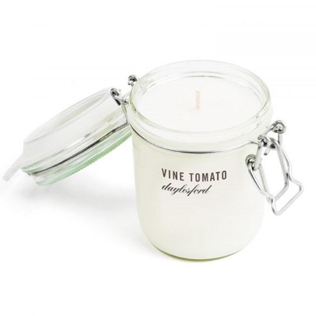 Daylesford Vine Tomato Large Scented Candle thumbnail 2