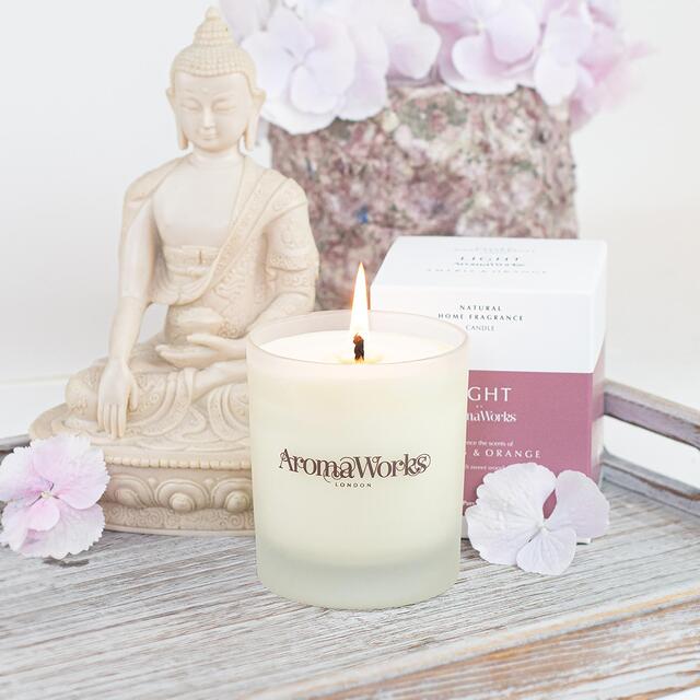 AromaWorks (Wax Lyrical) Candle Amyris & Orange thumbnail 3