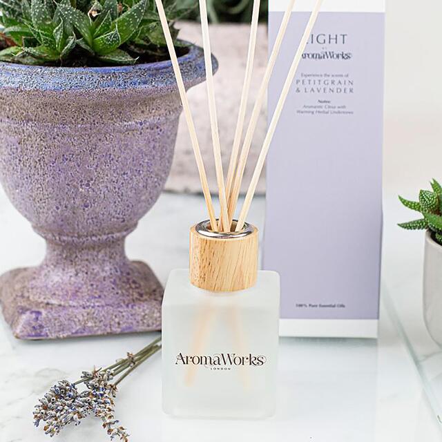 AromaWorks Wax Lyrical Reed Diffuser Petitgrain & Lavender thumbnail 3