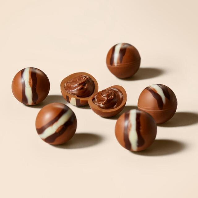 Hotel Chocolat Salted Espresso Martini Selector thumbnail 2