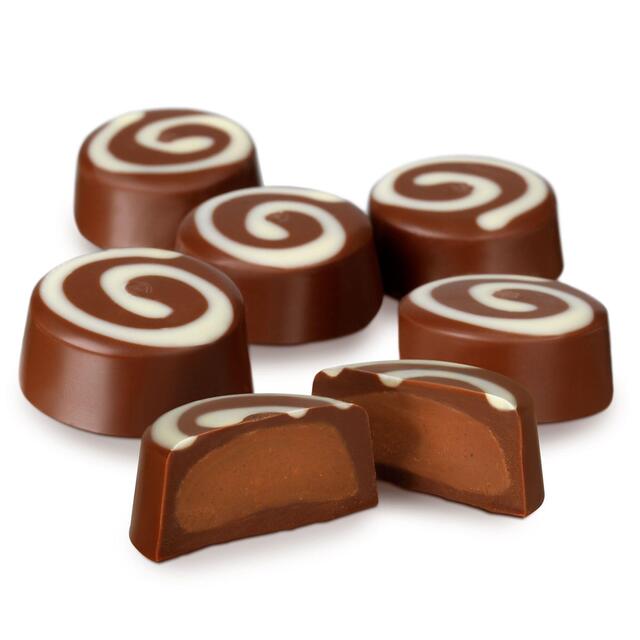 Hotel Chocolat Dizzy Praline 40% Selector thumbnail 2