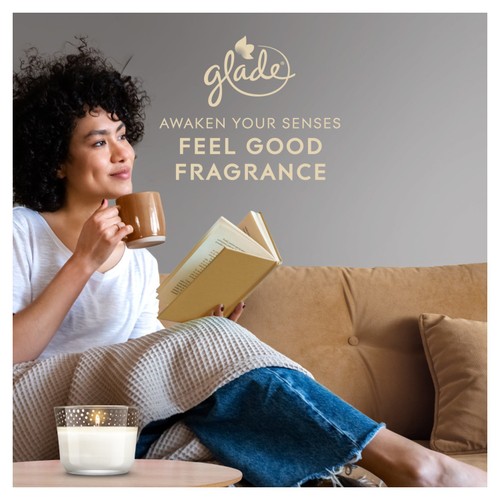 Glade Large Scented Candle, Clean Linen thumbnail 5