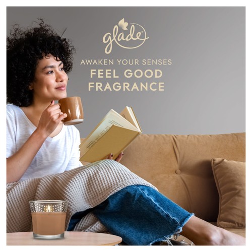 Glade Small Scented Candle, Sandalwood & Jasmine thumbnail 5
