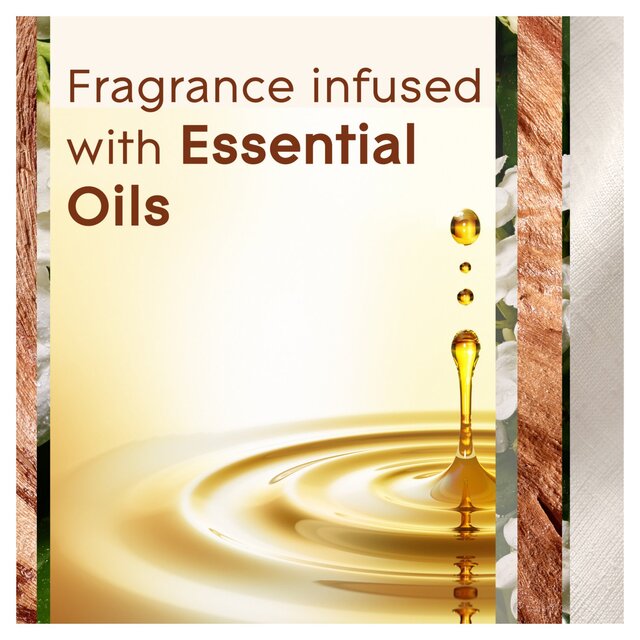 Glade Small Scented Candle, Sandalwood & Jasmine thumbnail 6