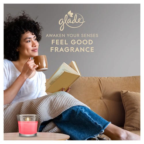 Glade Small Scented Candle, Bubbly Berry Splash thumbnail 5